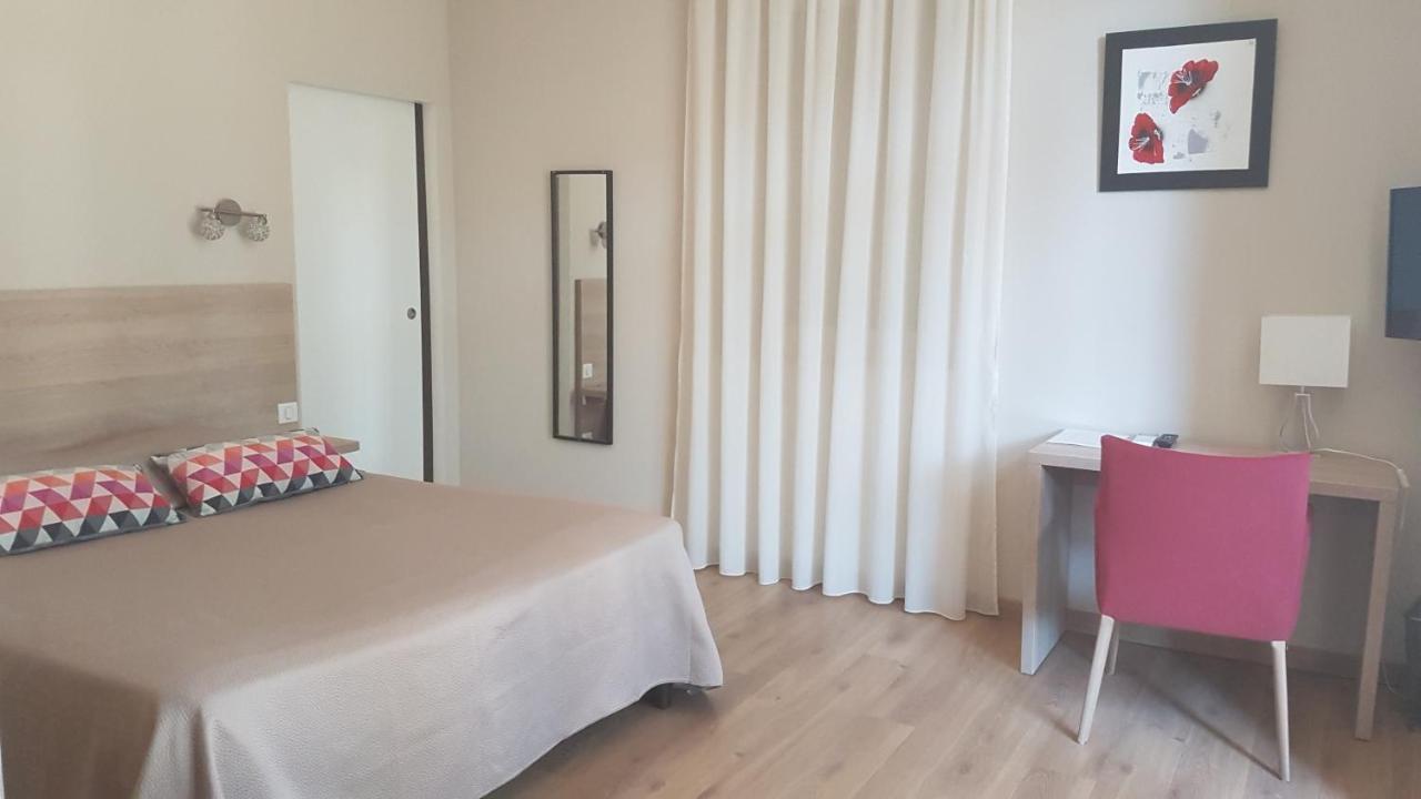 Hotel Le Castelet des Alpilles à Saint-Rémy-de-Provence Extérieur photo