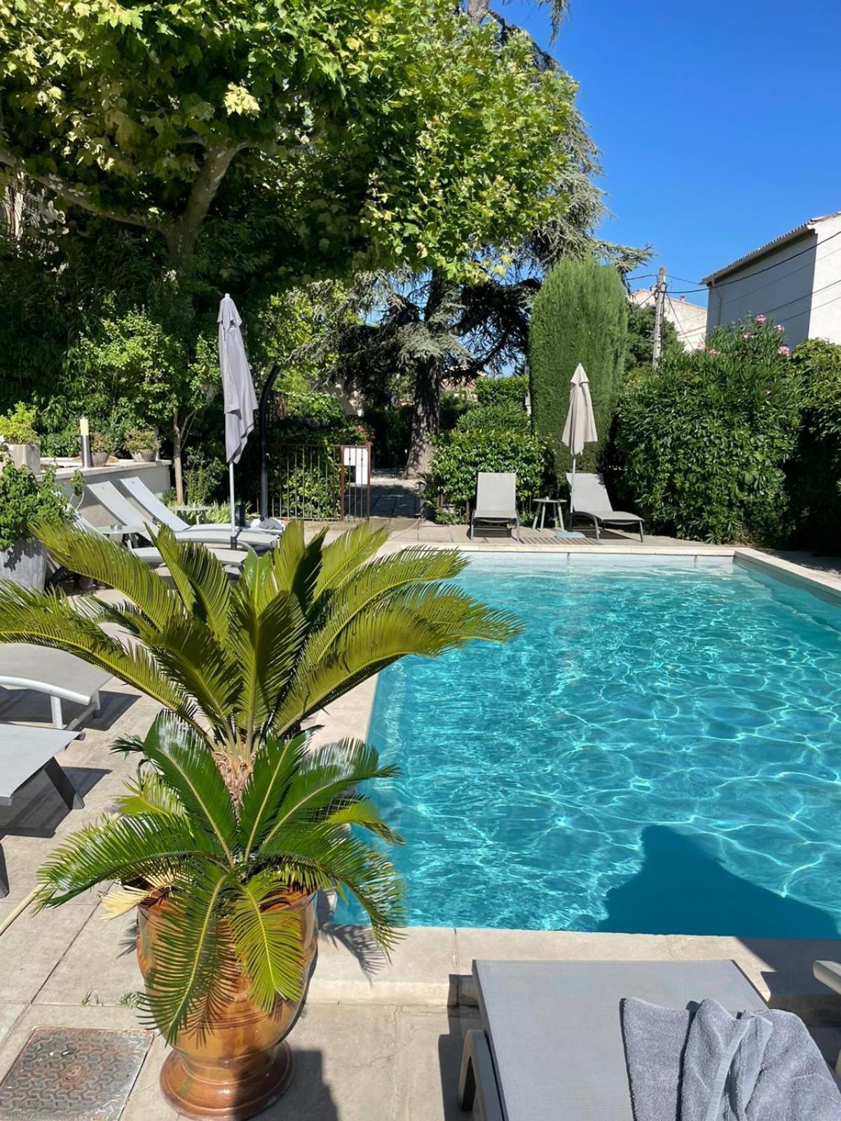 Hotel Le Castelet des Alpilles à Saint-Rémy-de-Provence Extérieur photo